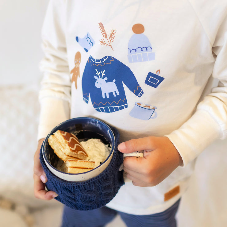 Pyjama bleu et crème avec imprimé et rayures en jersey, enfant || Blue and cream pyjamas with print and stripes in jersey, child