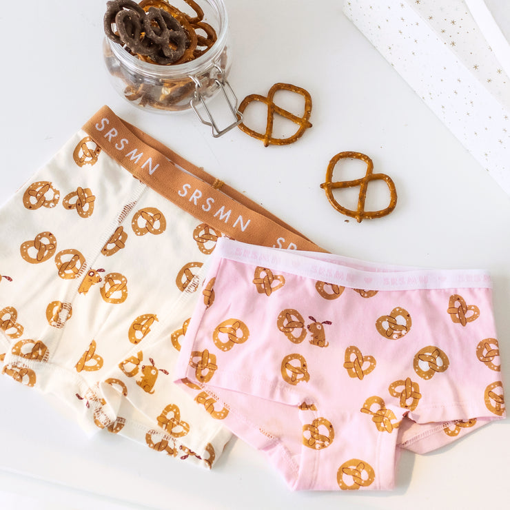 Cream Valentine's boxer short in stretch jersey with pretzel all over print, child