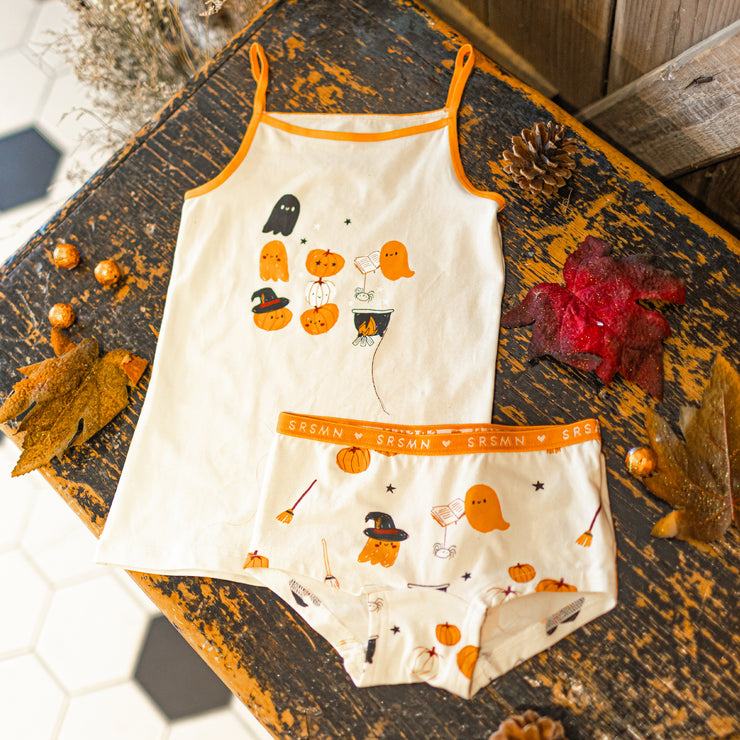 Camisole crème à motifs d'Halloween phosphorescents en jersey extensible, enfant || Cream camisole with glow in the dark Halloween all over print in stretch jersey, child