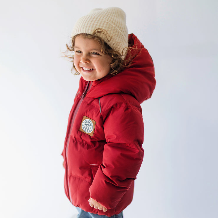 Manteau doudoune rouge avec capuchon en nylon, bébé || Red puffer coat and hood in nylon, baby