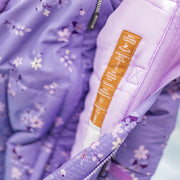 Habit de neige 3 en 1 violet à motifs avec capuchon en fausse fourrure, bébé || 3-in-1 violet snowsuit with print with faux fur hood, baby