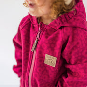 Manteau fuchsia à capuchon en coquille souple, bébé || Fuchsia hooded coat in soft shell, baby