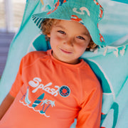 T-shirt de bain orange avec illustration estivale, enfant || Orange swim t-shirt with summer illustration, child