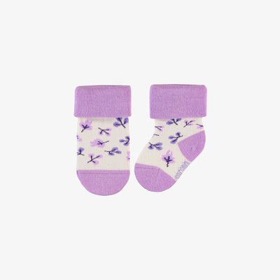 Chaussettes extensibles crème avec des petits feuillages mauves, naissance || Cream stretch socks with purple foliages, newborn
