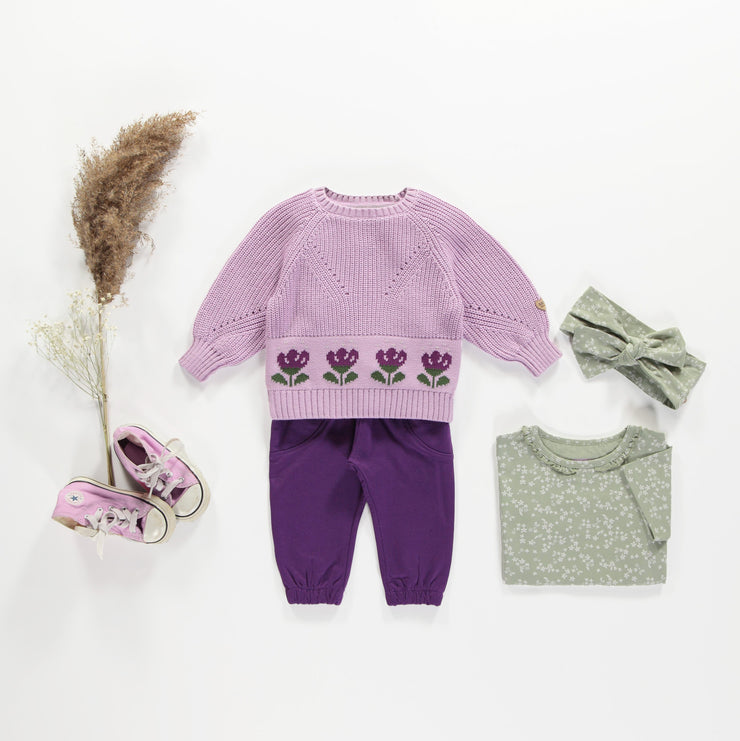 Chandail de maille lilas avec motif dans la maille et jacquard de tulipes, bébé || Lilac knitted sweater with pattern in knit and tulip jacquard, baby