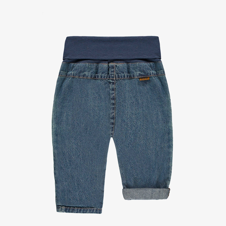 Pantalon en denim bleu moyen de coupe décontractée avec taille repliable, bébé || Medium blue denim pants in a relaxed fit with fold-away waistband, baby