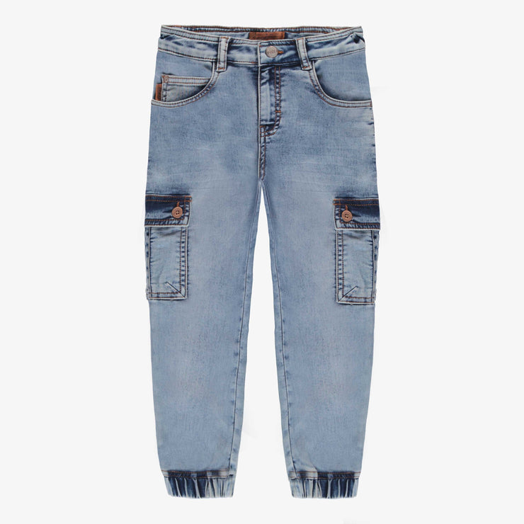 Pantalon coupe régulière avec poche cargo en denim extensible, bleu pâle, enfant || Regular-fit pants with cargo pockets in light blue stretch denim, child