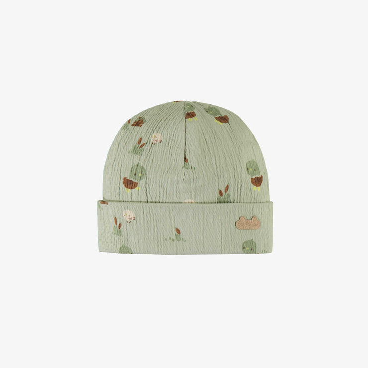 Bonnet vert sauge à motifs de canetons en jersey crêpé, naissance || Sage green hat with ducks print in crinkle jersey, newborn