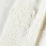 Short crème avec broderies en voile de coton, enfant || Cream embroidered short in cotton veil, child