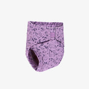 COUCHE RÉUTILISABLE NOUVELLE GÉNÉRATION ULTRAMINCE MAUVE À MOTIF DE FLEURS, BÉBÉ || NEW GENERATION REUSABLE DIAPER, ULTRA-THIN PURPLE WITH FLOWER ALL OVER PRINT, BABY